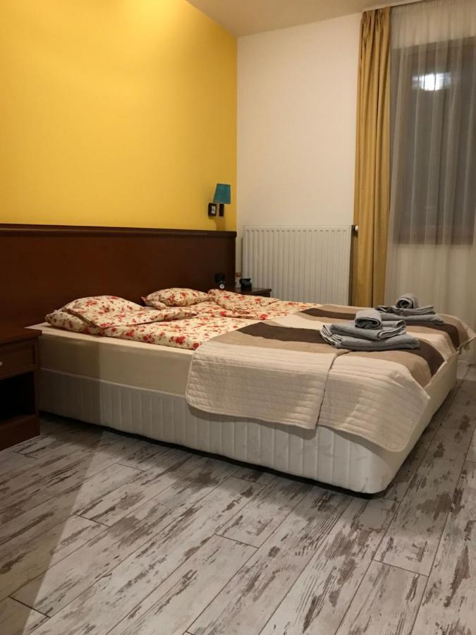 Aparthotel Bilberry Apartman à Balatonfüred Extérieur photo